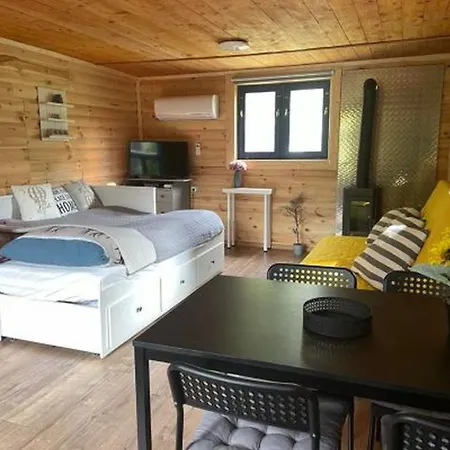 Apartment Pipi Vityillo *